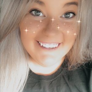 Meet your Posher, Brooke